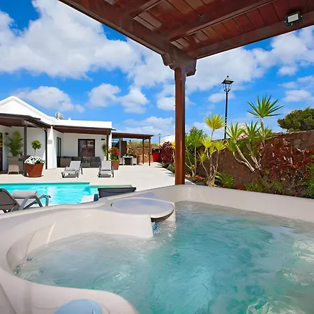 Montana Villa Puerto del Carmen (Lanzarote)